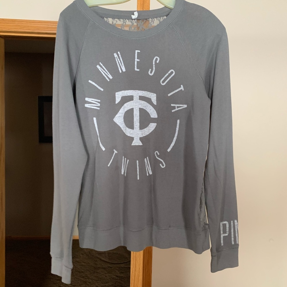 Twins Lace back shirt